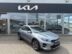 Silber Gebraucht 2022 Kia XCeed Spirit SUV | 22.490 € (Fairer Preis)
