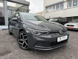 Grau Gebraucht 2020 VW Golf VIII GTE Limousine | 19.490 € (Etwas zu teuer)