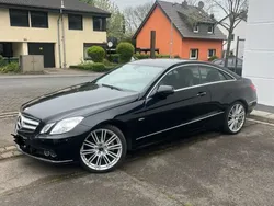 Schwarz Gebraucht 2010 Mercedes E250 Elegance Coupé | 9.999 € (Superpreis)