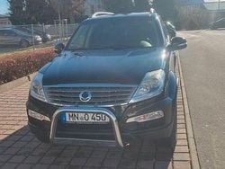 Gebraucht 2015 Ssangyong (KGM) Rexton SUV | 11.900 € (Guter Preis)