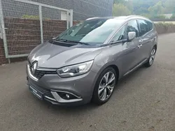 Grau Gebraucht 2018 Renault Scénic IV Intens Van / Kleinbus | 13.499 €