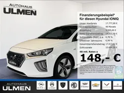 Weiss Gebraucht 2021 Hyundai Ioniq Trend Limousine | 17.777 € (Fairer Preis)