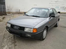 Grau Gebraucht 1990 Audi 80 Limousine | 8.990 €