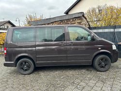 Violet Gebraucht 2009 VW T5 Highline Van | 15.500 € (Teuer)
