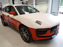 Rot Neu 2025 Porsche Macan SUV | 52.180 €