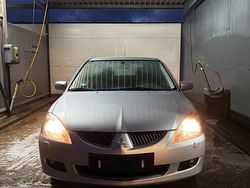 Grau Gebraucht 2003 Mitsubishi Lancer Kombi | 3.000 €