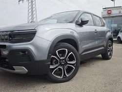 Grau Gebraucht 2023 Jeep Avenger EV SUV | 28.990 € (Etwas zu teuer)