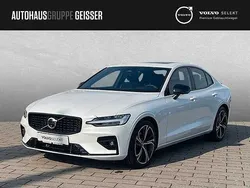 Crystal weiß perleffekt Gebraucht 2023 Volvo S60 Ultimate Limousine | 36.750 € (Guter Preis)