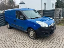 Blau Gebraucht 2016 Opel Combo Limousine | 6.850 € (Fairer Preis)
