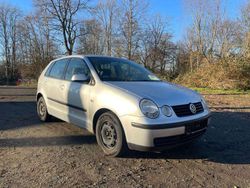 Silber Gebraucht 2002 VW Polo Comfortline Kleinwagen | 1.190 € (Fairer Preis)