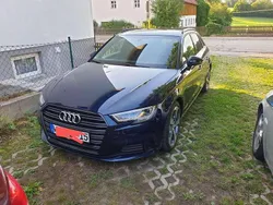 Blau Gebraucht 2018 Audi A3 Sportback Kleinwagen | 16.500 € (Guter Preis)