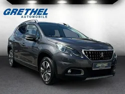 Grau Gebraucht 2016 Peugeot 2008 Allure SUV | 10.590 € (Etwas zu teuer)