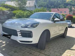 Weiß Gebraucht 2018 Porsche Cayenne SUV | 38.000 €