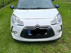 Weiß Gebraucht 2013 Citroën DS3 Limousine | 4.900 €