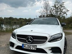 Weiß Gebraucht 2019 Mercedes C300 Coupé | 28.000 € (Guter Preis)