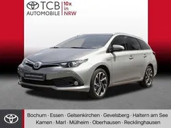 Titansilber mica metallic Gebraucht 2015 Toyota Auris Hybrid Basis Limousine | 17.789 € (Teuer)