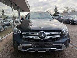 Grau Gebraucht 2021 Mercedes GLC400d SUV | 19.900 €