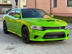 Grün Gebraucht 2017 Dodge Charger Limousine | 29.900 € (Teuer)