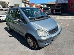 Grau Gebraucht 2003 Mercedes A160 Classic Van / Kleinbus | 690 € (Fairer Preis)