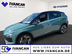 Mangrove green/ phantom black Neu 2025 Hyundai Bayon Prime SUV | 26.790 € (Fairer Preis)