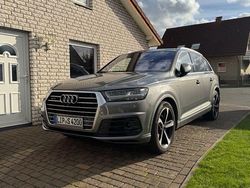 Grau Gebraucht 2017 Audi Q7 S-line plus SUV | 36.900 € (Fairer Preis)