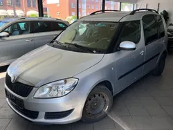 Silber Gebraucht 2010 Skoda Roomster Plus Edition Kombi | 2.990 €
