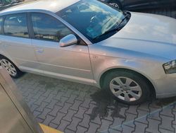 Silber Gebraucht 2007 Audi A3 Sportback Ambition Limousine | 3.599 € (Fairer Preis)