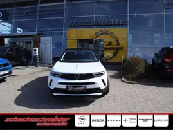 Arktis weiß Gebraucht 2024 Opel Mokka Enjoy SUV | 22.990 € (Superpreis)