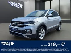 Silber / reflexsilber (metallic) Gebraucht 2023 VW T-Cross Style SUV | 21.450 € (Fairer Preis)