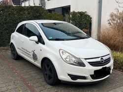 Weiß Gebraucht 2010 Opel Corsa Kleinwagen | 2.500 € (Fairer Preis)