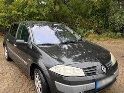 Schwarz Gebraucht 2003 Renault Mégane II Kleinwagen | 2.700 €