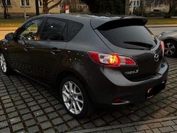 Grau Gebraucht 2013 Mazda 3 Limousine | 7.999 €