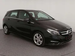 Nachtschwarz Gebraucht 2017 Mercedes B200 Van / Kleinbus | 15.850 € (Superpreis)