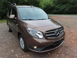 Braun Gebraucht 2017 Mercedes Citan 111 Kombi | 14.900 € (Etwas zu teuer)