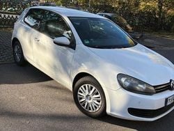 Weiß Gebraucht 2008 VW Golf VI Trendline Limousine | 2.700 € (Guter Preis)