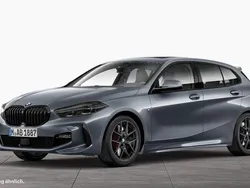 Grau Gebraucht 2024 BMW 120 Comfort Edition Kleinwagen | 39.990 €
