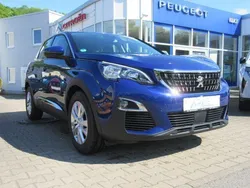 Blau Gebraucht 2017 Peugeot 3008 Allure SUV | 15.990 € (Fairer Preis)