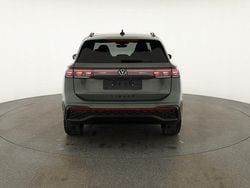 Cipressino grün metallic Neu 2025 VW Tiguan R-line SUV | 56.475 € (Etwas zu teuer)