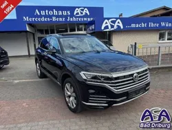 Nachtschwarz Gebraucht 2019 VW Touareg SUV | 41.990 € (Superpreis)