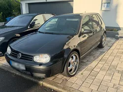 Gebraucht 2002 VW Golf IV Kleinwagen | 1.800 € (Etwas zu teuer)