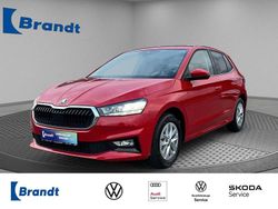 Velvetrot metallic (metallic) Gebraucht 2024 Skoda Fabia Selection Kleinwagen | 17.990 € (Fairer Preis)