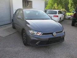 Grau Gebraucht 2023 VW Polo Life Kleinwagen | 15.900 € (Superpreis)