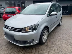 Silber Gebraucht 2011 VW Touran Van / Kleinbus | 5.900 € (Fairer Preis)