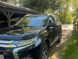 Schwarz Gebraucht 2016 Mitsubishi Outlander Diamant Edition SUV | 16.600 € (Etwas zu teuer)