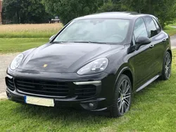 Schwarz Gebraucht 2015 Porsche Cayenne S Sport SUV | 58.500 €