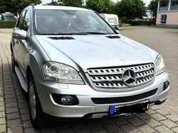 Silber Gebraucht 2006 Mercedes ML320 SUV | 15.300 €