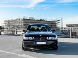 Blau Gebraucht 2004 BMW 325 Exclusive Limousine | 11.500 €