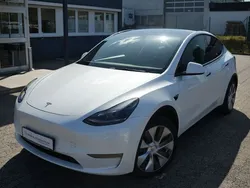 Weiß Gebraucht 2022 Tesla Model Y Long Range SUV | 34.599 € (Fairer Preis)