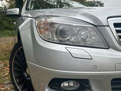 Silber Gebraucht 2009 Mercedes C200 Limousine | 7.300 € (Etwas zu teuer)