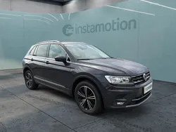 Grau Gebraucht 2020 VW Tiguan Highline SUV | 30.140 € (Fairer Preis)